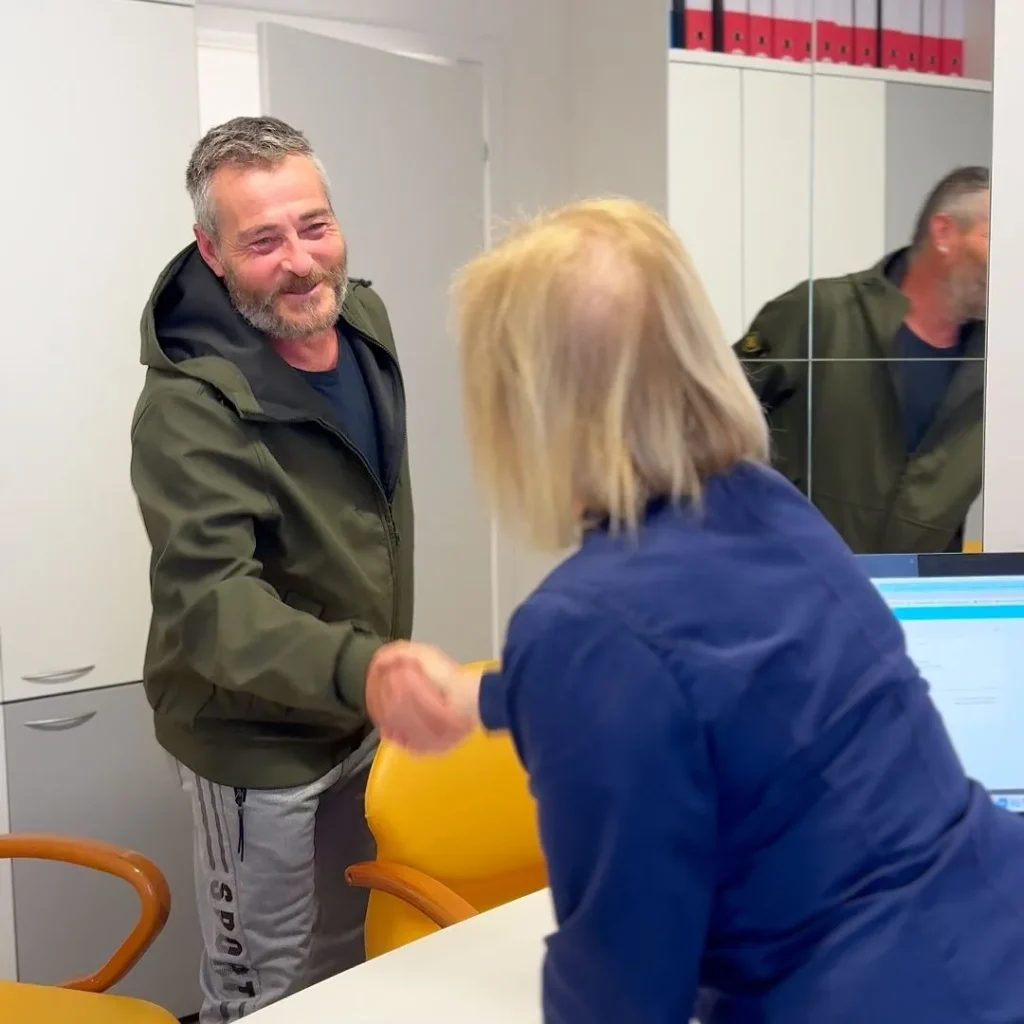 Impianto Dentale Che Si Muove